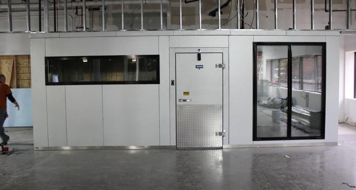 The Complete Walk-In Cooler Buyer’s Guide for Commercial Facilities