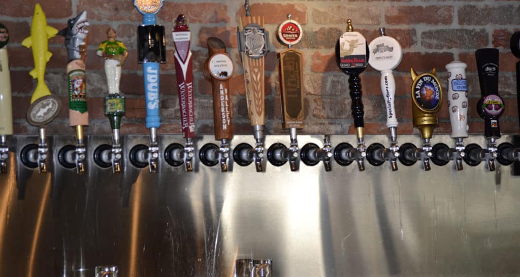 Beer walkin coolers & Beverage coolers Arctic Industries, Inc.